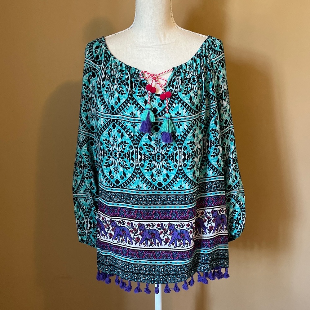Pappagallo Medium "Pretty in Pink" Blue Tiger/ Tassel Detail Top